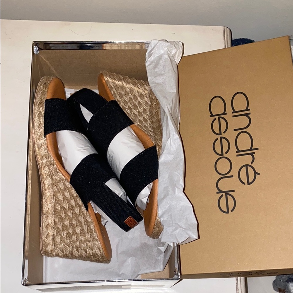 Andre Assous Women's Black Wedge Sandals